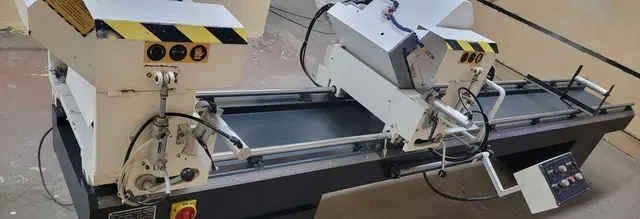 Отрезной станок для профиля LJB05-400X3500
