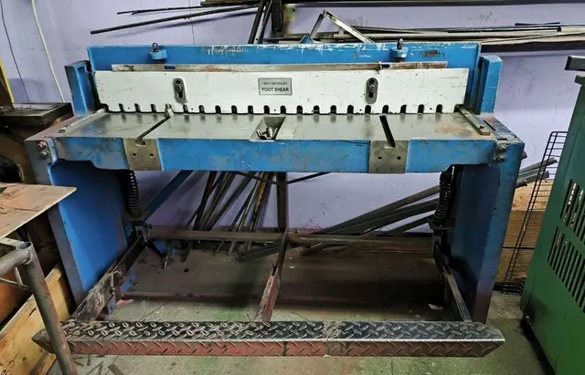 Гильотина ножная Foot Shear