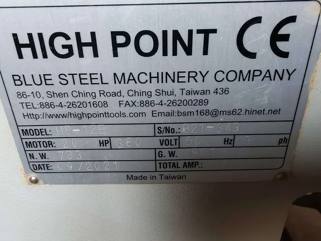 Однопильный ленточно-делительный станок High Point HP-12E