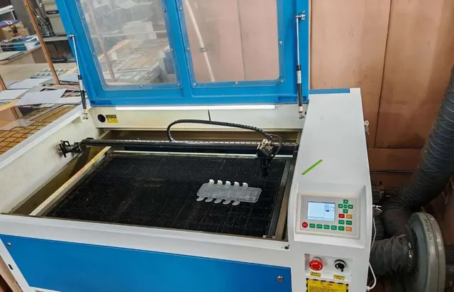 Лазерный станок CO2