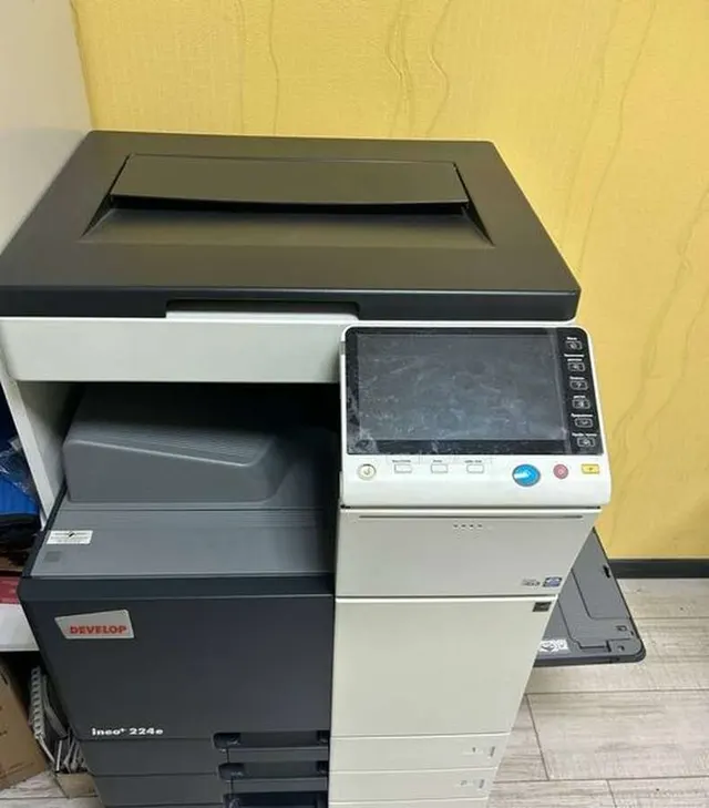 МФУ цветное Konica Minolta bizhub C224