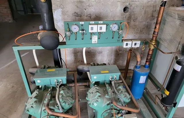 Холодильный агрегат Bitzer 4GE-23Y x 2