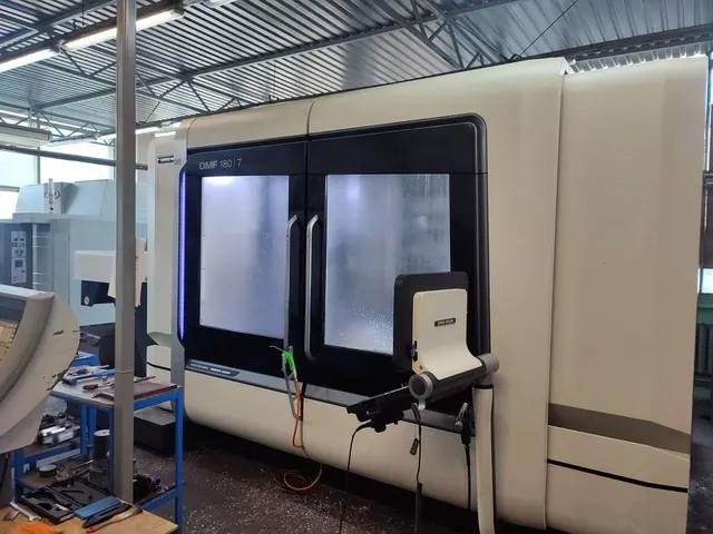 Обрабатывающий центр DMG MORI DMF 180-7