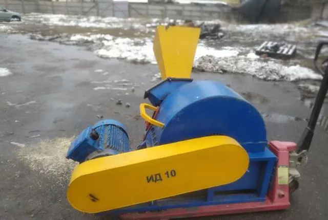 Измельчитель промышленный ИД-10