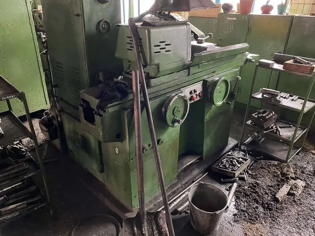 Станок круглошлифовальный 3Б153У