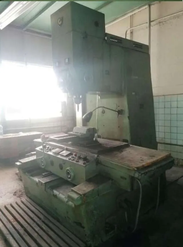 Координатно-расточной станок 2Д450