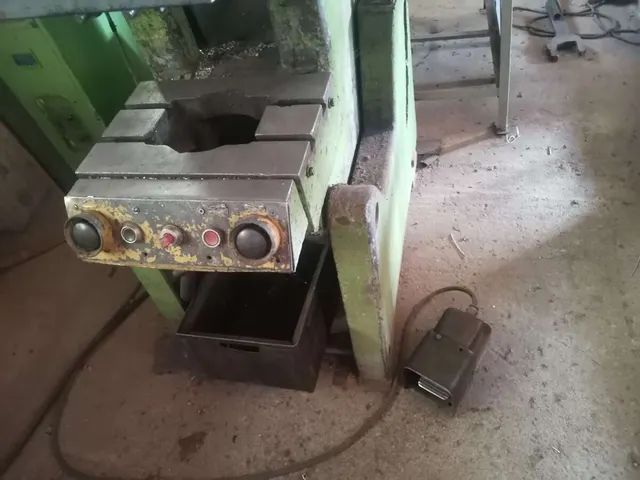 Пресс кривошипный КД2322, 16 тонн