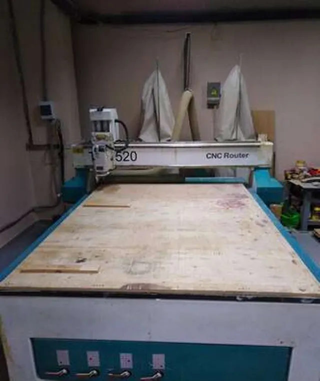 Фрезерно-гравировальный станок с ЧПУ 1520 CNC Router