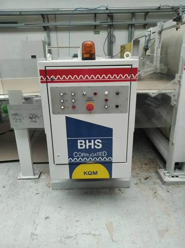 Вырубка брака на гофроагрегат BHS KQM