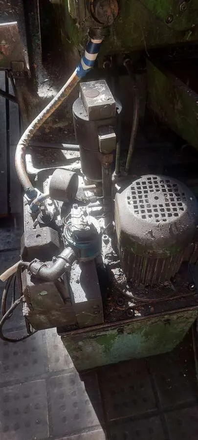 Станок токарный шестишпиндельный 1Б240