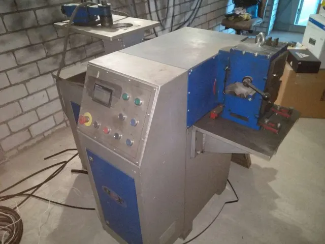 Универсальный станок UMT-04
