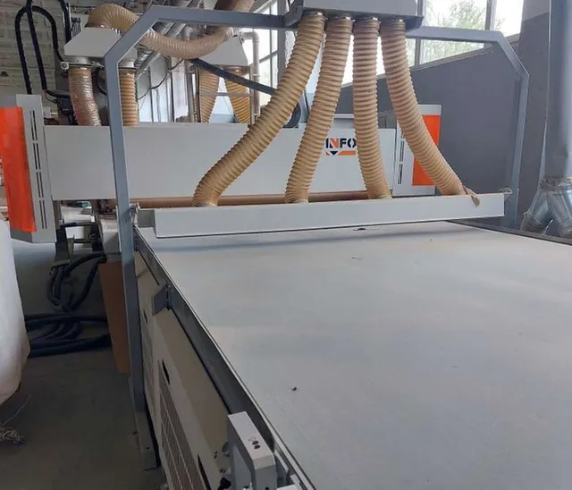 Обрабатывающий центр CNC infotec 3121 PRO PLUS с ЧПУ