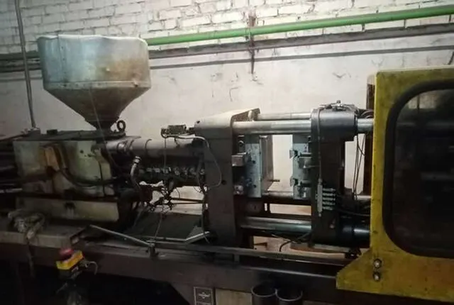 Литьевая машина KuASY 170/55
