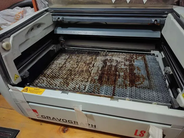 Лазерный станок Gravograph LS100