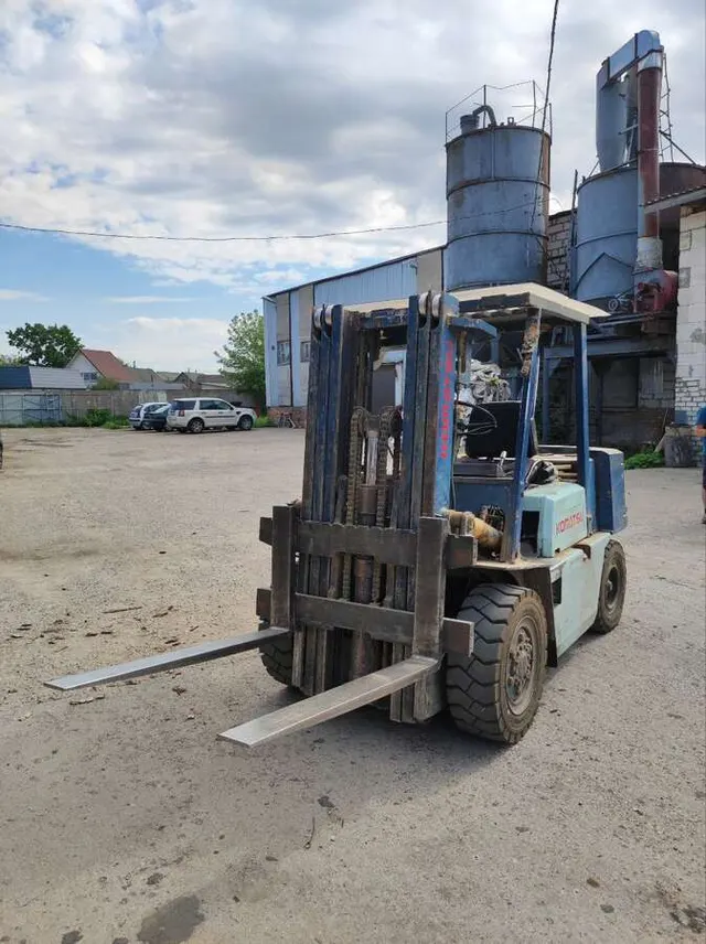 Погрузчик Komatsu FD 40