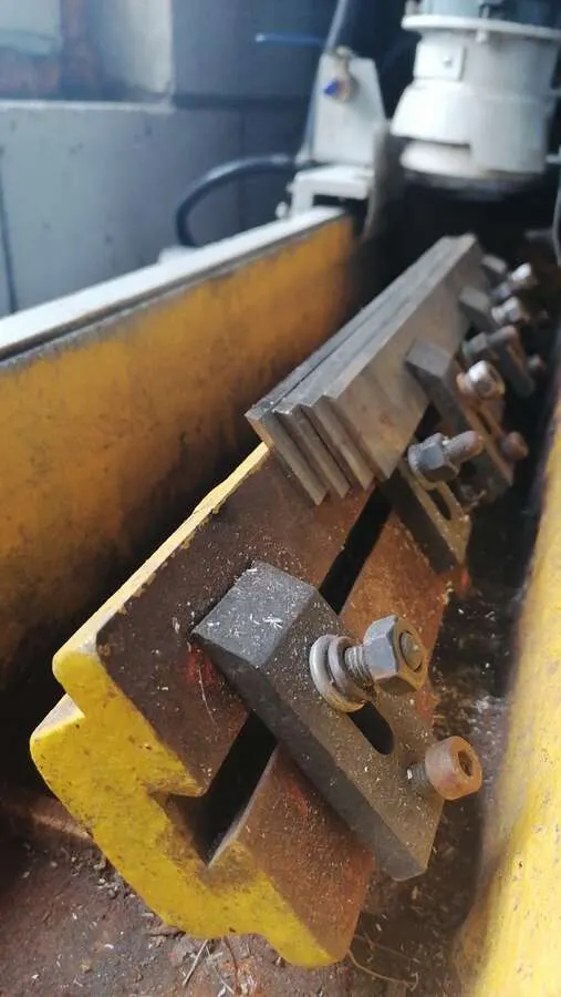 Станок для заточки плоских ножей MR 2563A