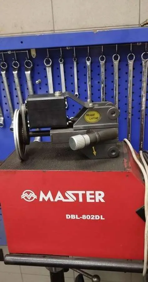 Станок для проточки тормозных дисков Master DBL-802DL