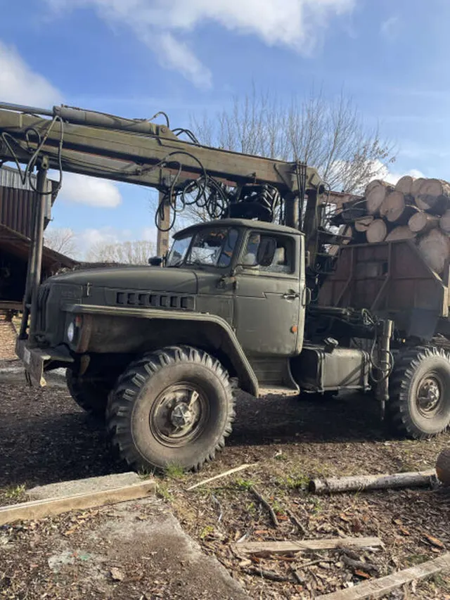 Лесовоз URAL-4320