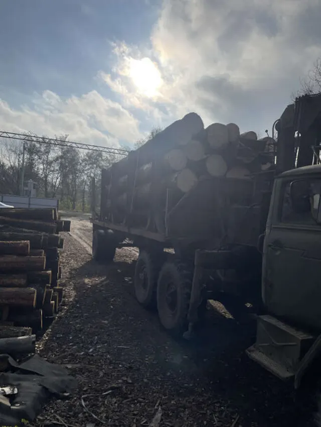 Лесовоз URAL-4320