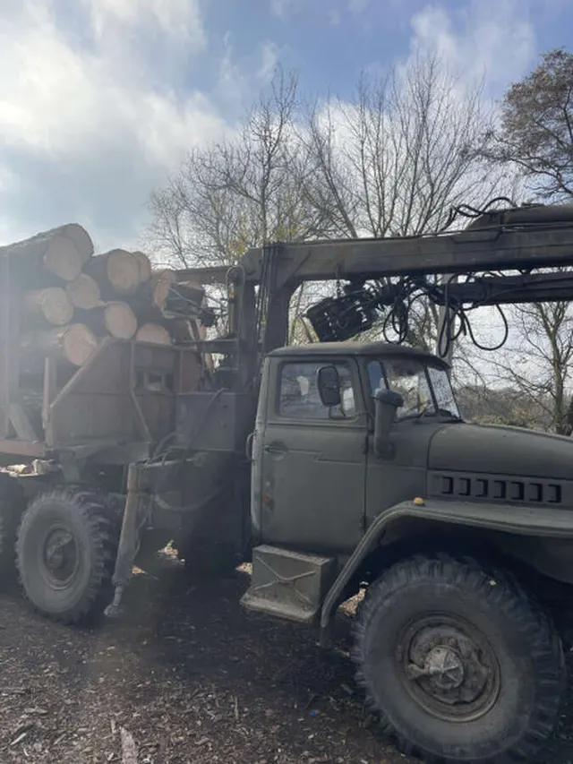 Лесовоз URAL-4320