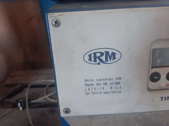Станок сварочный IRM