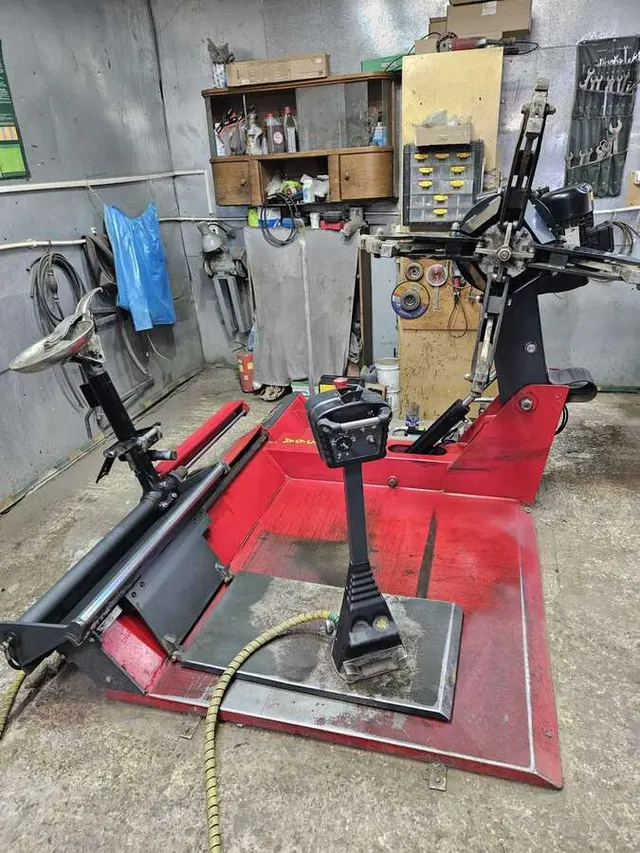 Шиномонтажный станок M&B DIDO 56A
