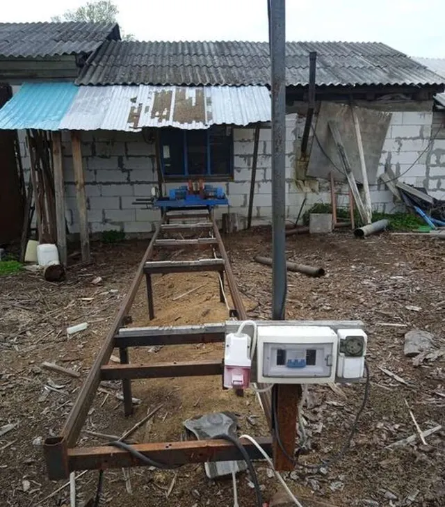 Кромкообрезной станок