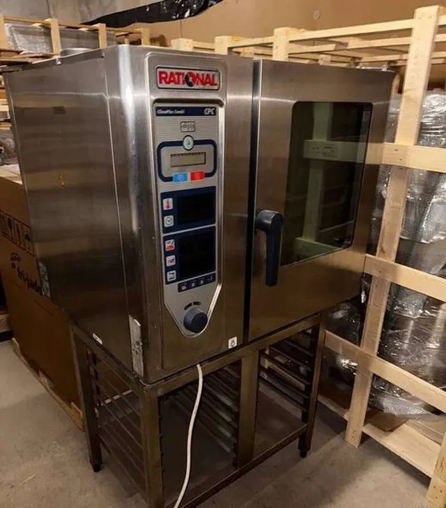 Пароконвектомат Rational ClimaPlus Combi