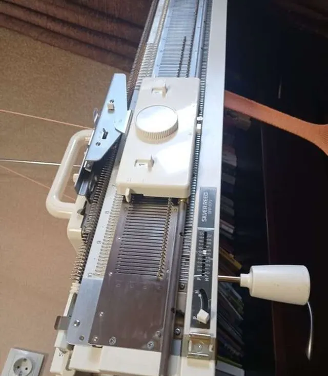 Вязальная машина Silver Reed SRP 60N