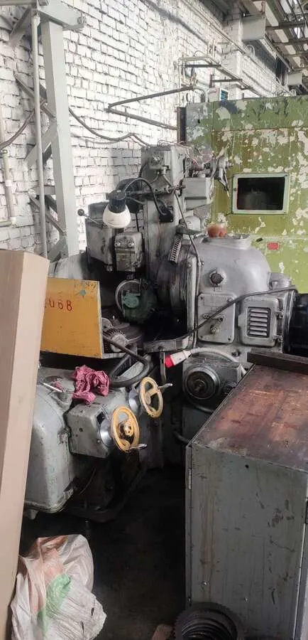 Зубошлифовальный станок 5831