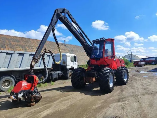 Харвестер Komatsu 901.4 с головкой 350.1