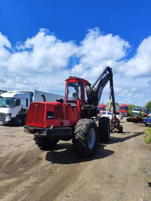 Харвестер Komatsu 901.4 с головкой 350.1