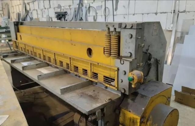 Ножницы гильотинные СТД-9А 6×2500