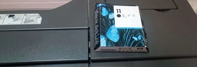 Плоттер с компьютером HP Designjet 800 (C7780B)
