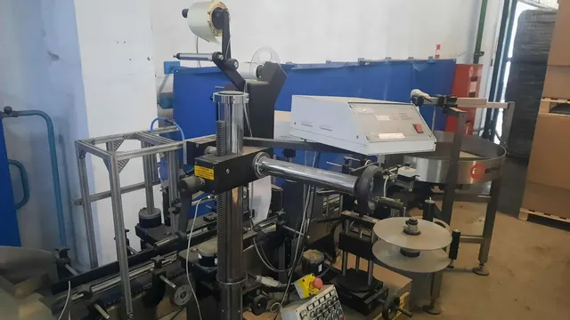 Этикетировочная машина Saturno Simply 2T Италия