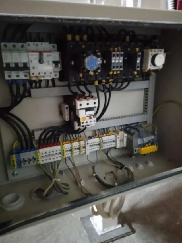 Станок торцовочный для бобышек LIGNUMA MMN-8