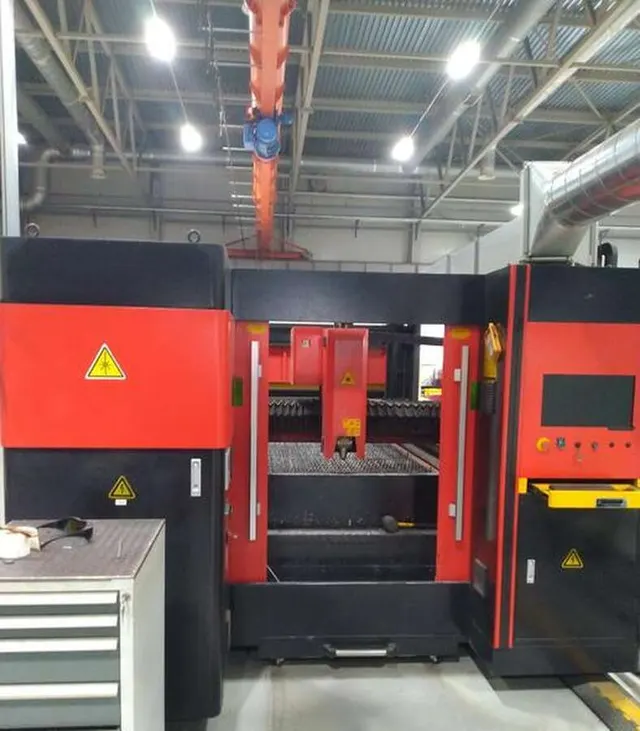 Станок лазерной резки YANGLI GL3015