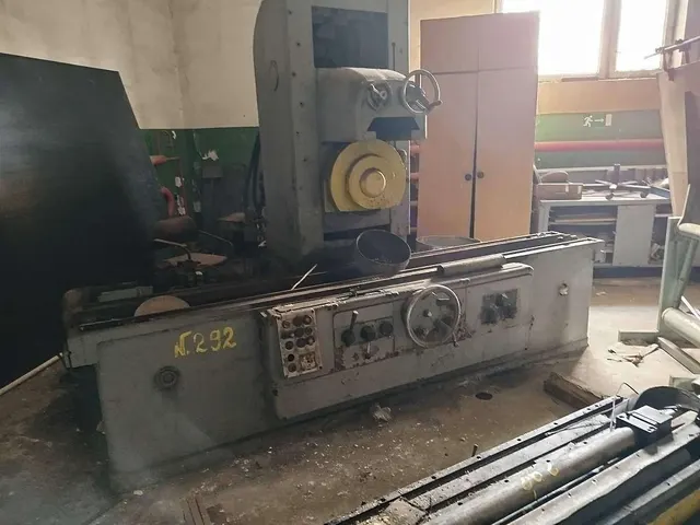 Плоскошлифовальный станок 3Б722