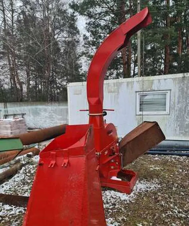 Щепорубильная машина Farmi Forest 260