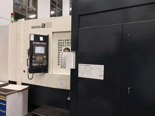 Фрезерный обрабатывающий центр MAKINO A81 с ЧПУ