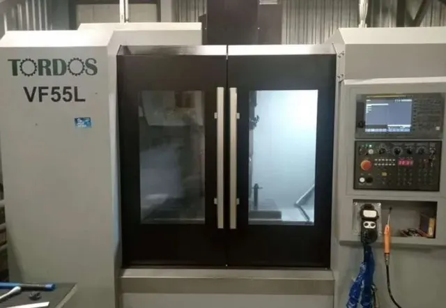Вертикально-фрезерный центр TORDOS VF55L с ЧПУ