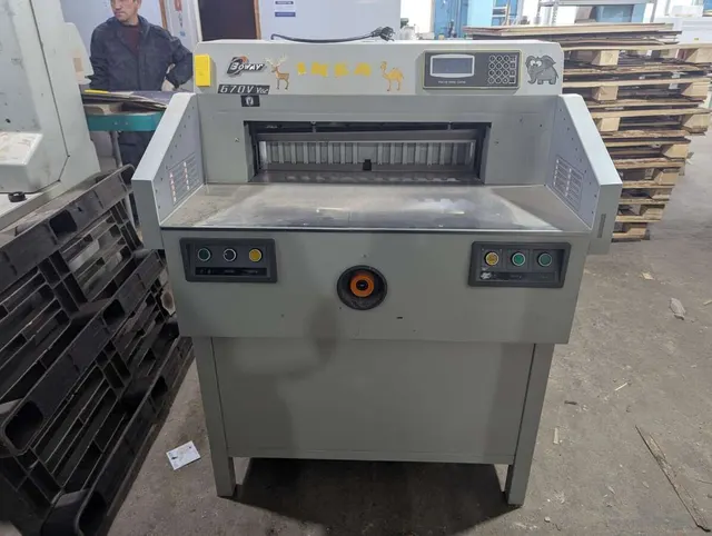 Бумагорезательная машина BOWAY BW-670V 2014 г.в.