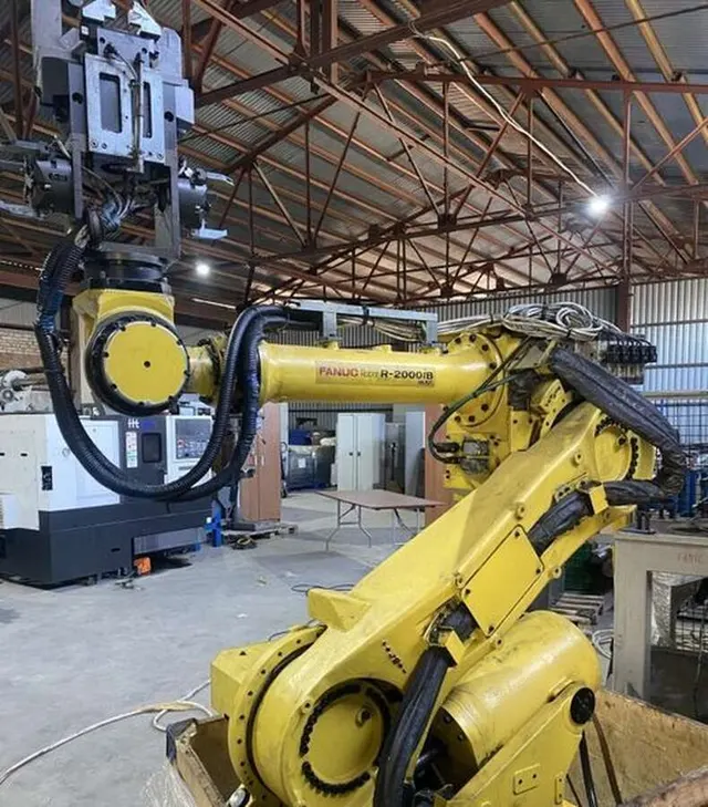 Промышленный робот Fanuc R-2000iC/165F