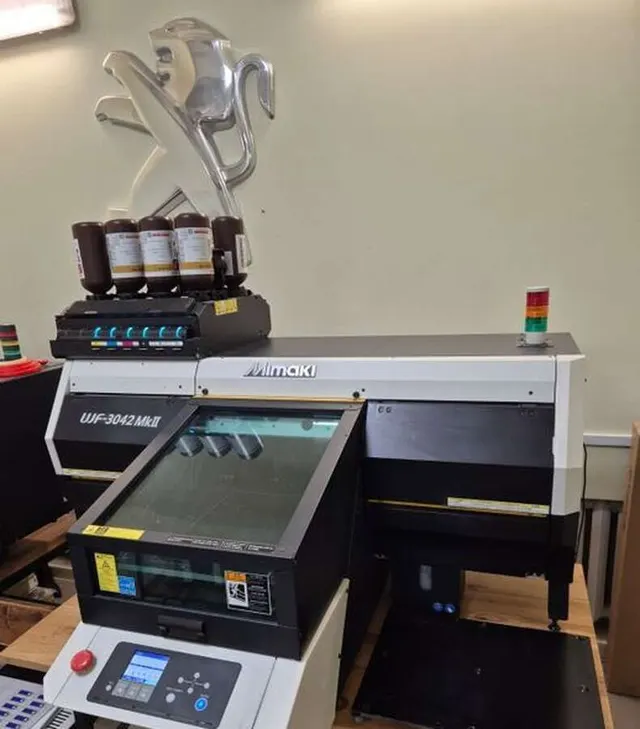 УФ плоттер Mimaki UJF-3042MKII