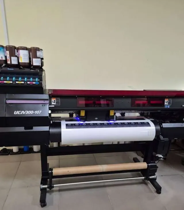 УФ плоттер-каттер Mimaki UCJV300-107
