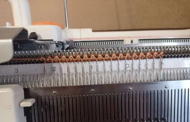 Вязальная машина Silver Reed SRP 60N