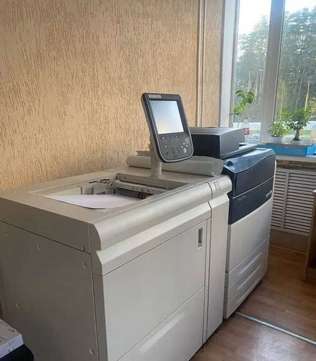 МФУ Xerox Versant V180