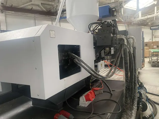 Термопластавтомат GEK 470WGS WITH ELECTRIC CHARGIN