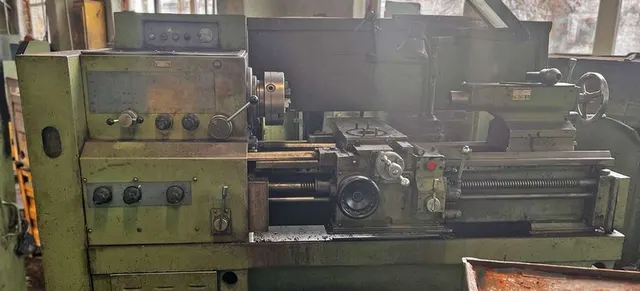 Станок токарно-винторезный МК6056