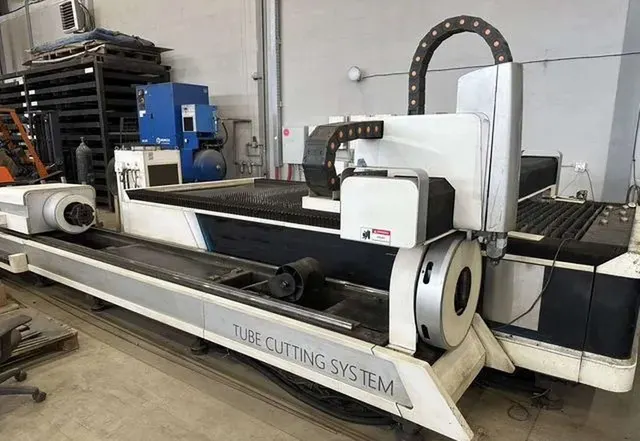Лазерный станок с труборезом Bodor A3T6 3000W